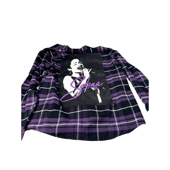Selena Quintanilla Official Merchandise Flannel with Selena on the back large - Picture 5 of 6